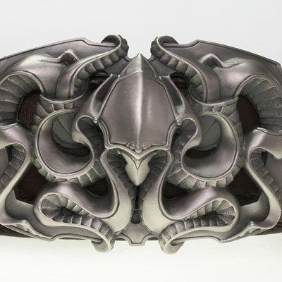 Gurt - "Octopus" in Silber925
Leder handgenäht, auf Mass angefertigt,
nummerierte Auflage 25Stk.(Silber und Bronce zusammen)
verfügbar: noch 1.Stk André Schweiger Kollektion - Gurt